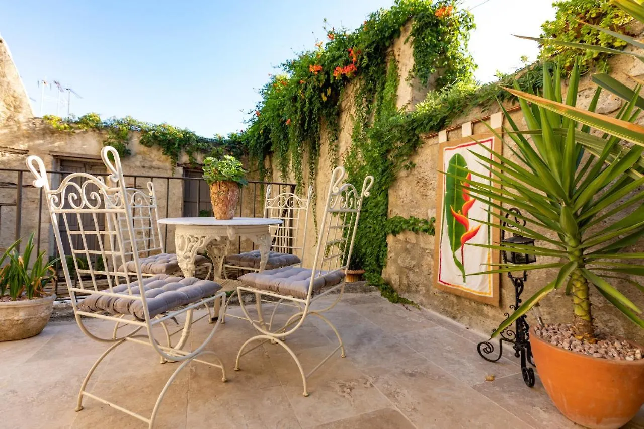 مبيت وإفطار كوندوم Champagne House - Elegance, Luxury And Charm 0*,