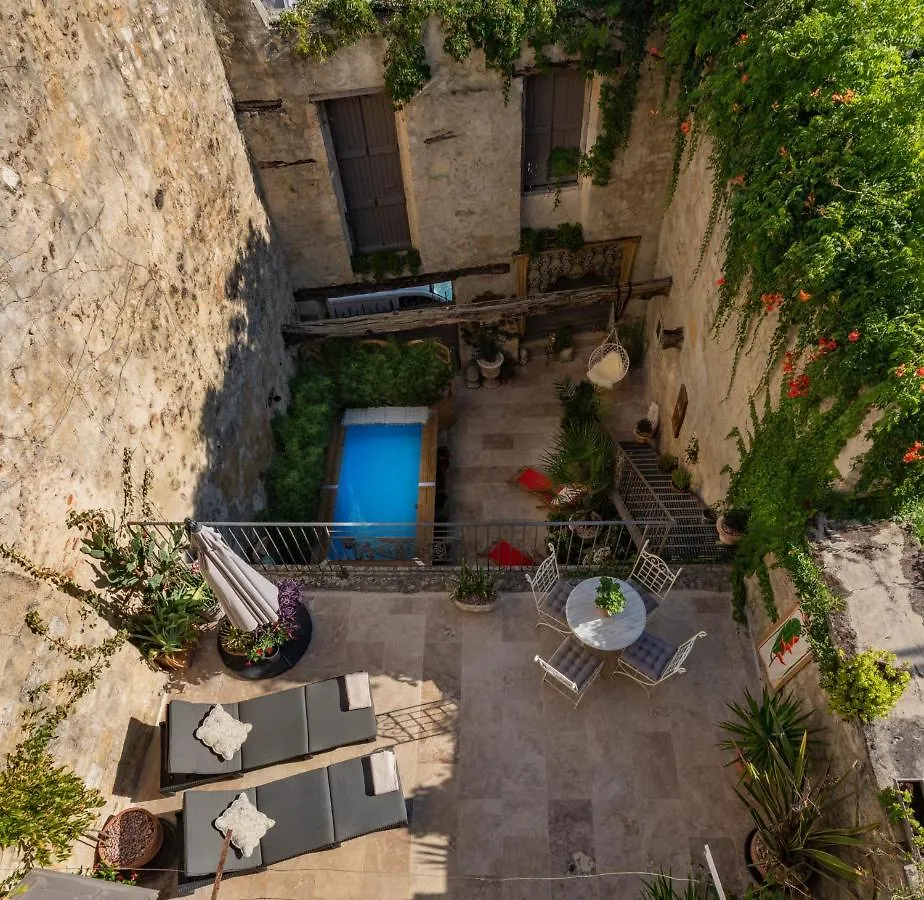 مبيت وإفطار كوندوم Champagne House - Elegance, Luxury And Charm