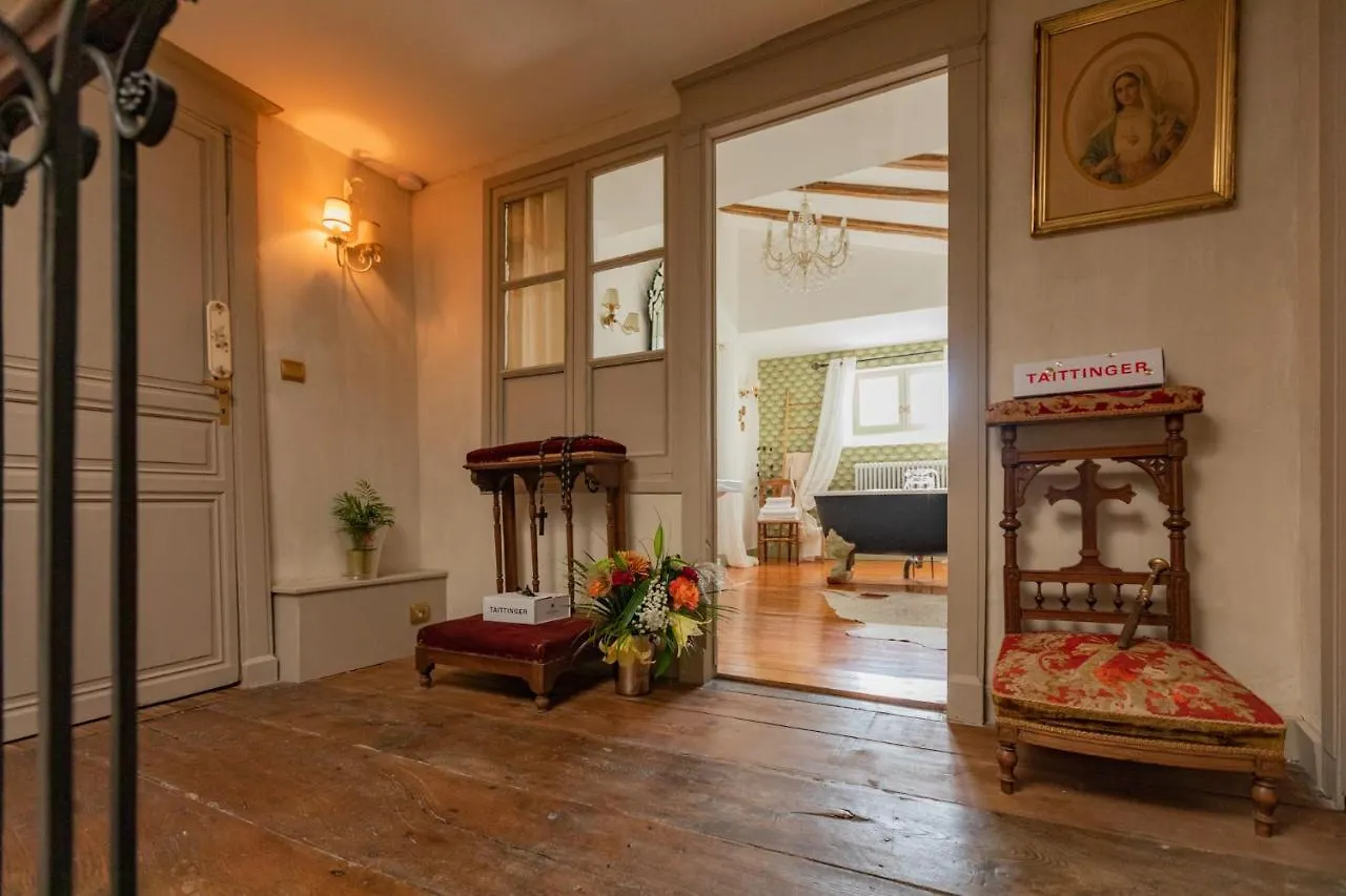 مبيت وإفطار كوندوم Champagne House - Elegance, Luxury And Charm 0*,  فرنسا