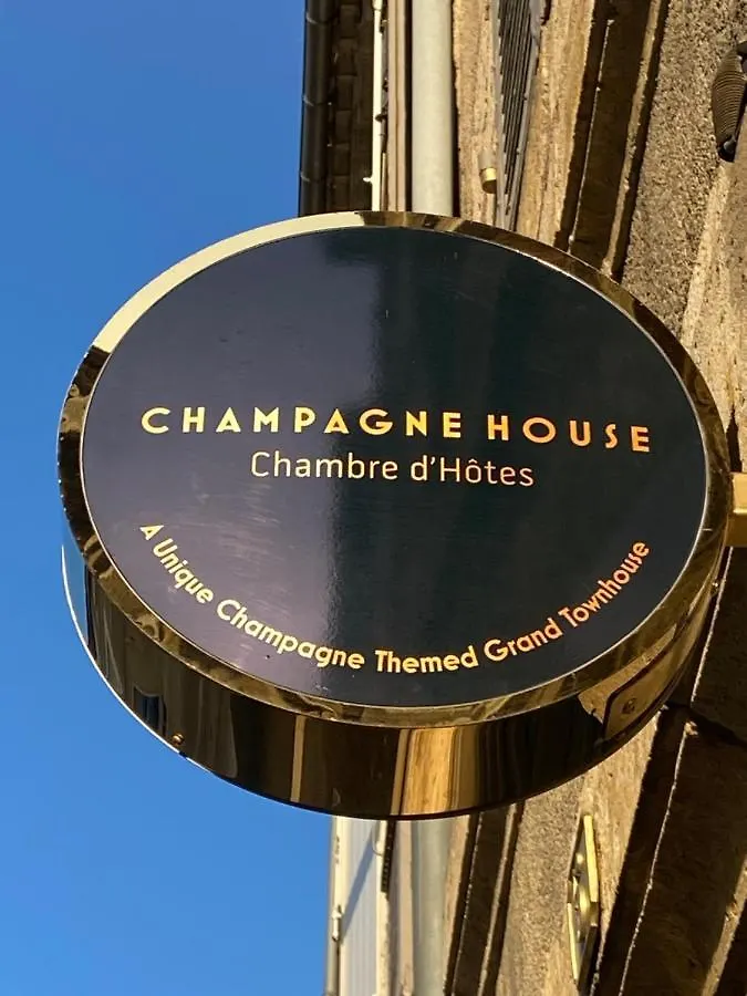 مبيت وإفطار كوندوم Champagne House - Elegance, Luxury And Charm