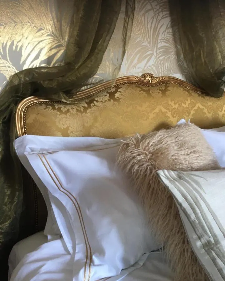 مبيت وإفطار كوندوم Champagne House - Elegance, Luxury And Charm 0*,